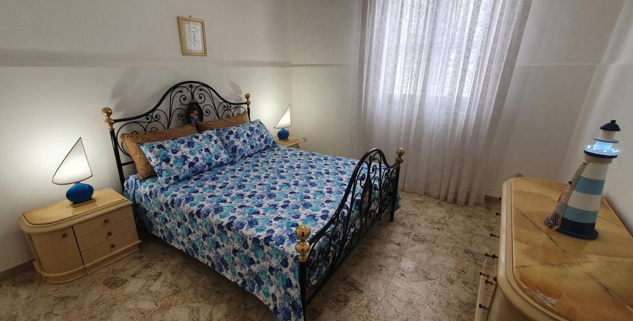 Chiari Di Luna Porto Cesareo